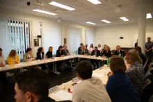 Visite officielle des Ministres des Sports et de la Santé à l'Hôpital Paul Guiraud de Clamart